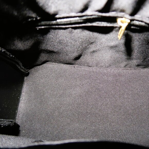 Vasasan Gaohn Black Hand Bag Purse Bag Gold Tone Hardware Zip and Buckle Closure - Picture 4 of 9